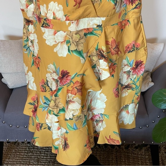 City Chic Floral Golden Dress Short Sleeve Ruffle Sz XXL NWT - Picture 5 of 9
